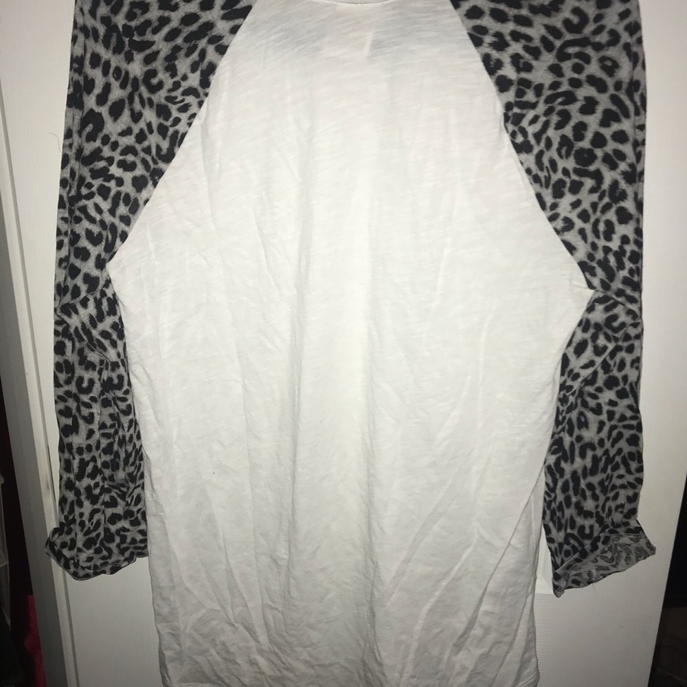 Victoria secret pink leopard top 💋3/$20💋